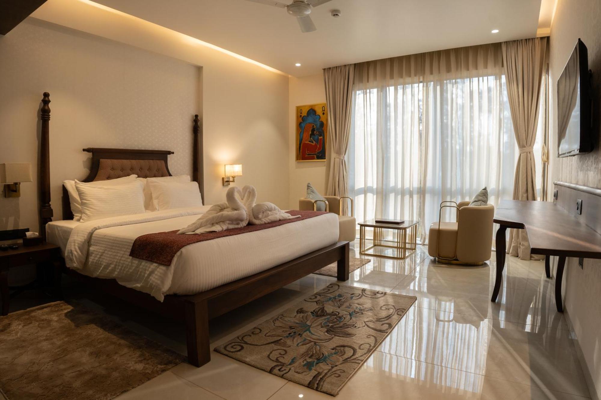 Pride Elite, Daman Hotel Exterior photo