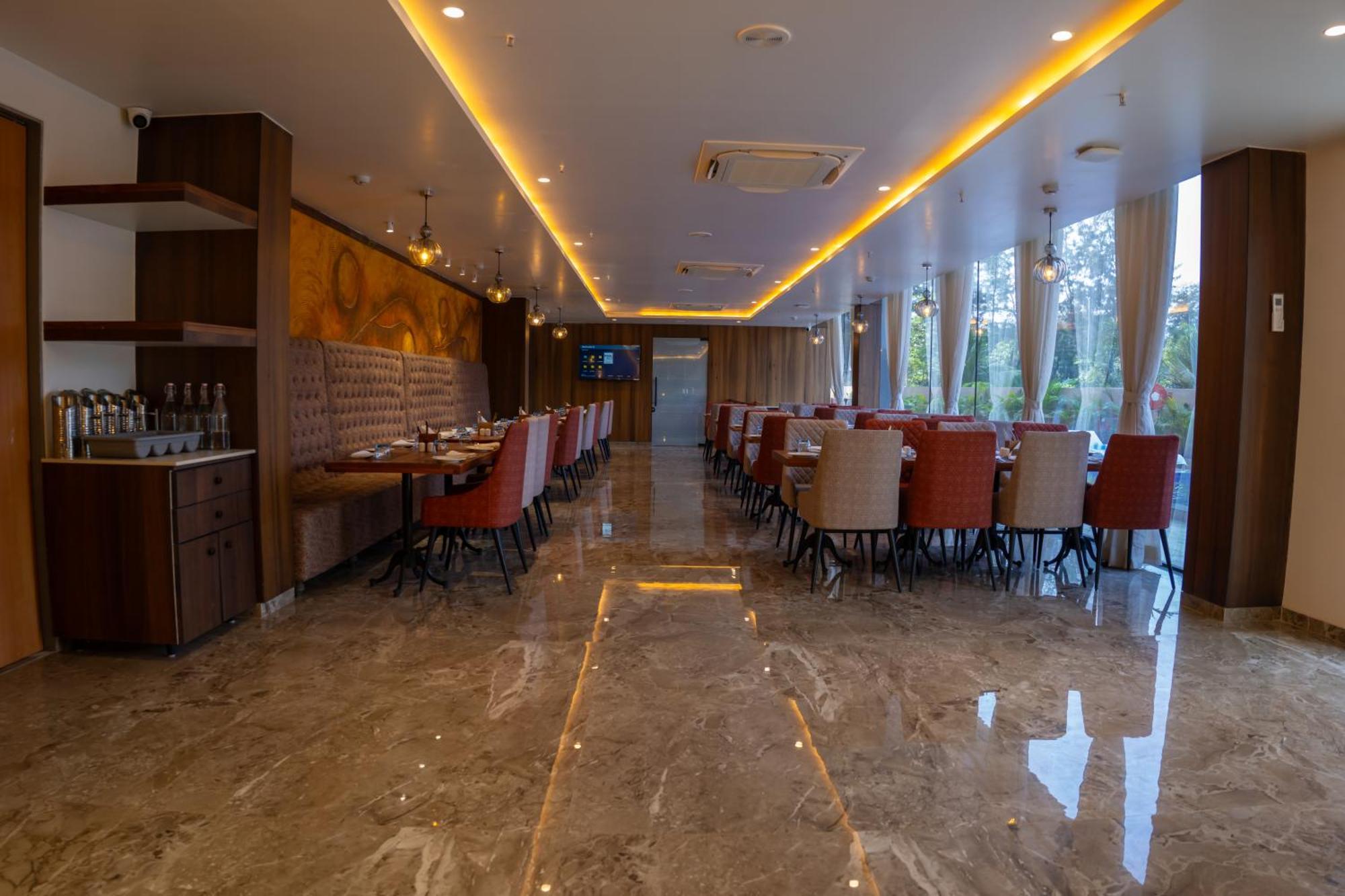Pride Elite, Daman Hotel Exterior photo