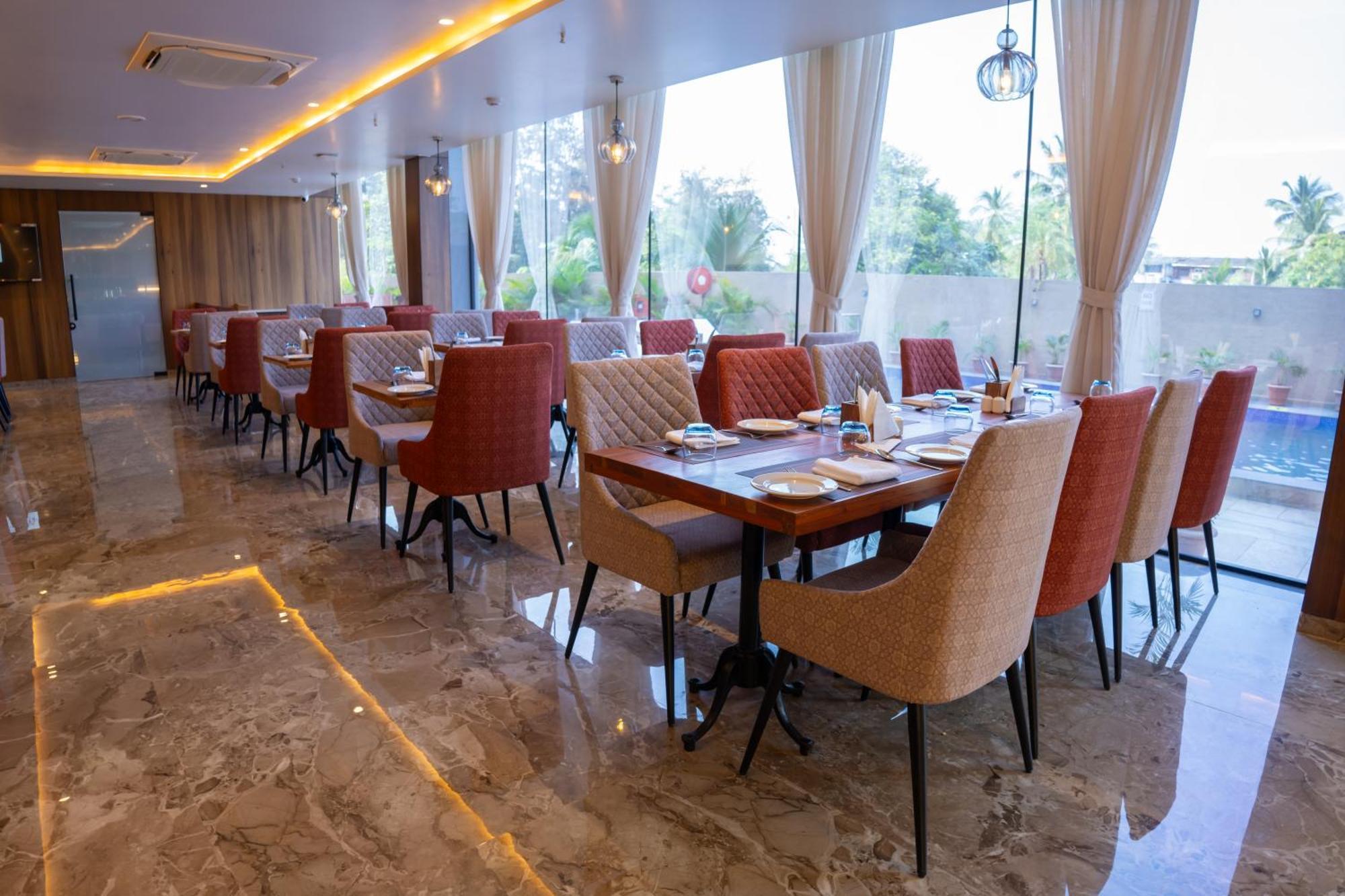 Pride Elite, Daman Hotel Exterior photo